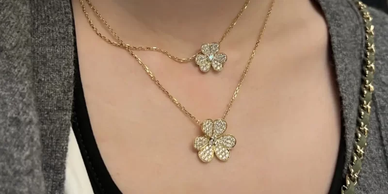 挑选完美求婚钻戒：专业指南与选购技巧，助你浪漫求婚一臂之力！