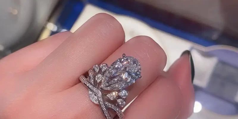 求婚必备！揭秘最受欢迎的求婚钻戒款式及选购攻略