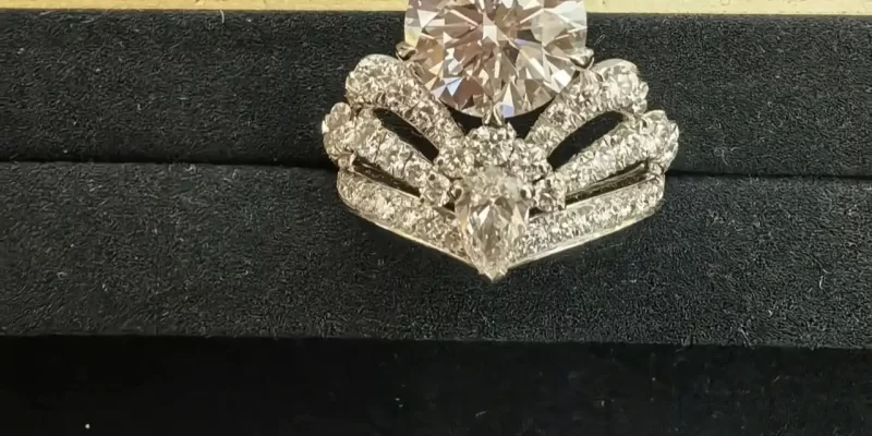 婚戒选购攻略：如何挑选完美的结婚对戒，提升婚礼浪漫氛围！
