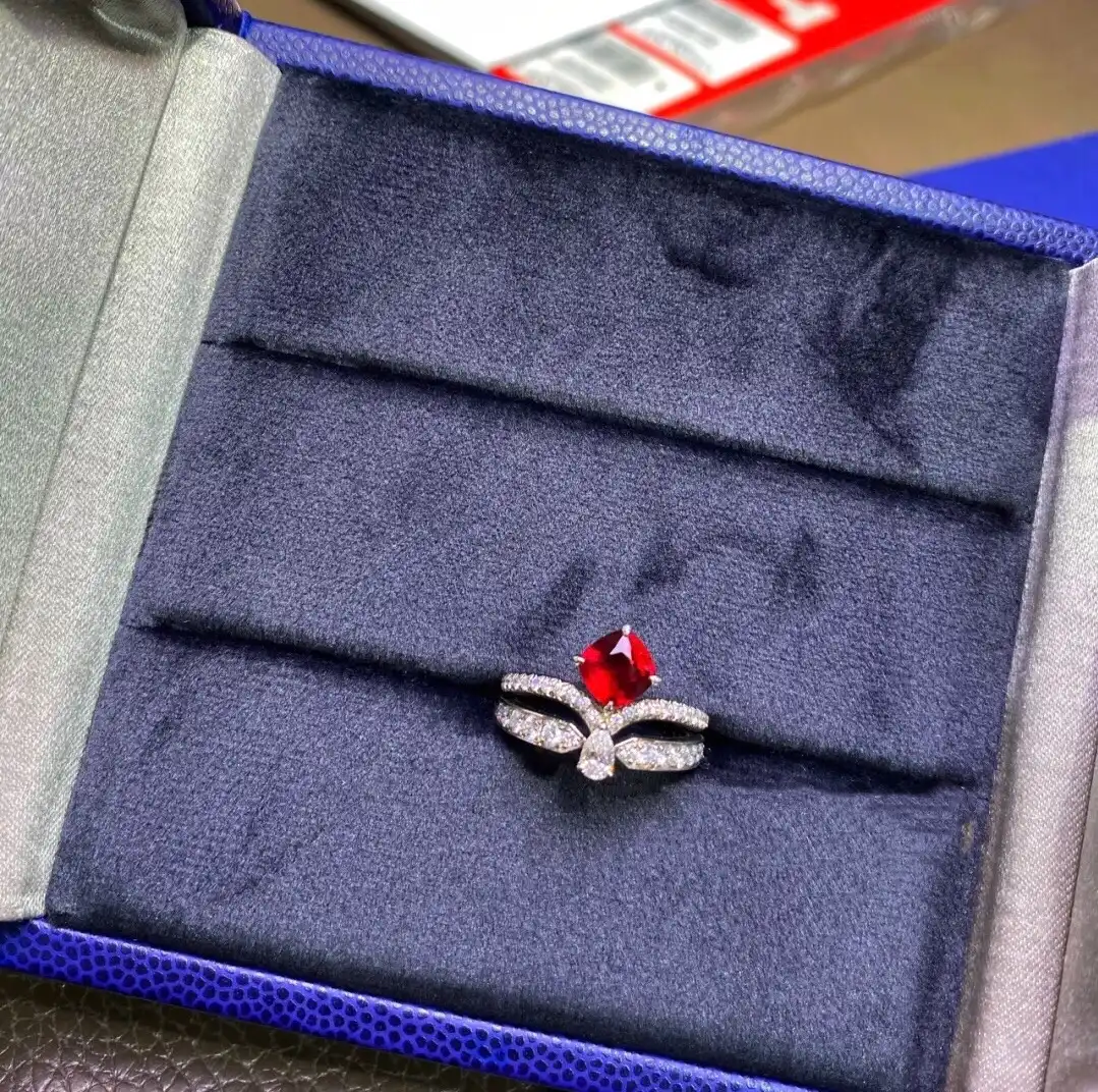 求婚钻戒定制图片展示