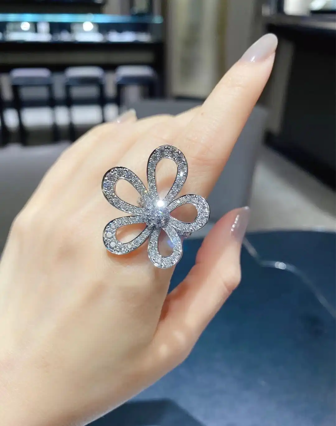 求婚钻戒定制图片展示