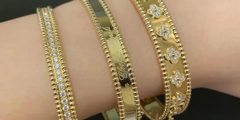 选购结婚对戒：款式推荐与选购技巧，打造浪漫婚戒搭配指南