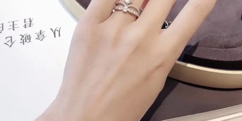 婚戒搭配攻略：如何挑选完美结婚对戒，打造甜蜜婚戒情侣档