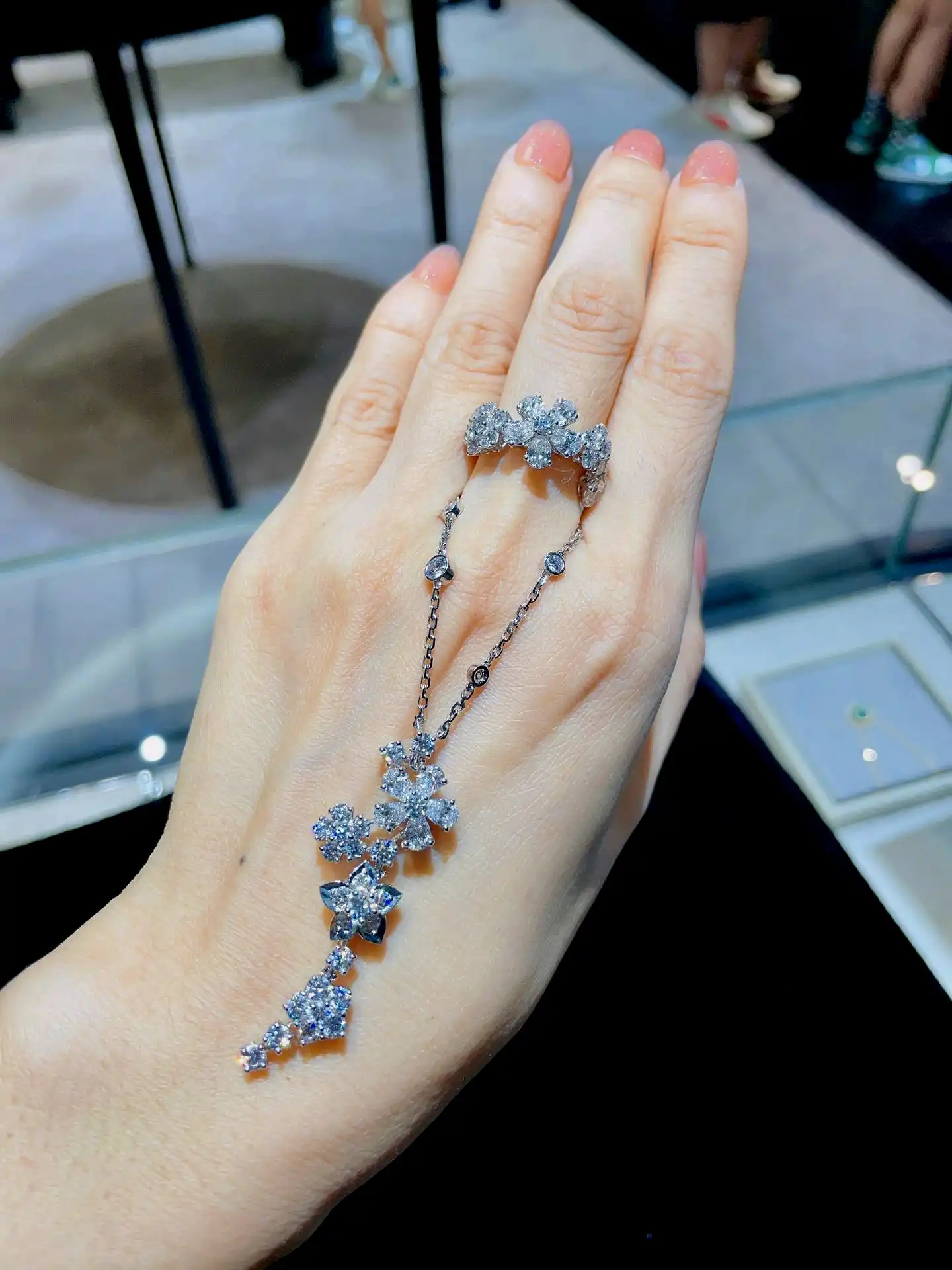 求婚钻戒定制图片展示