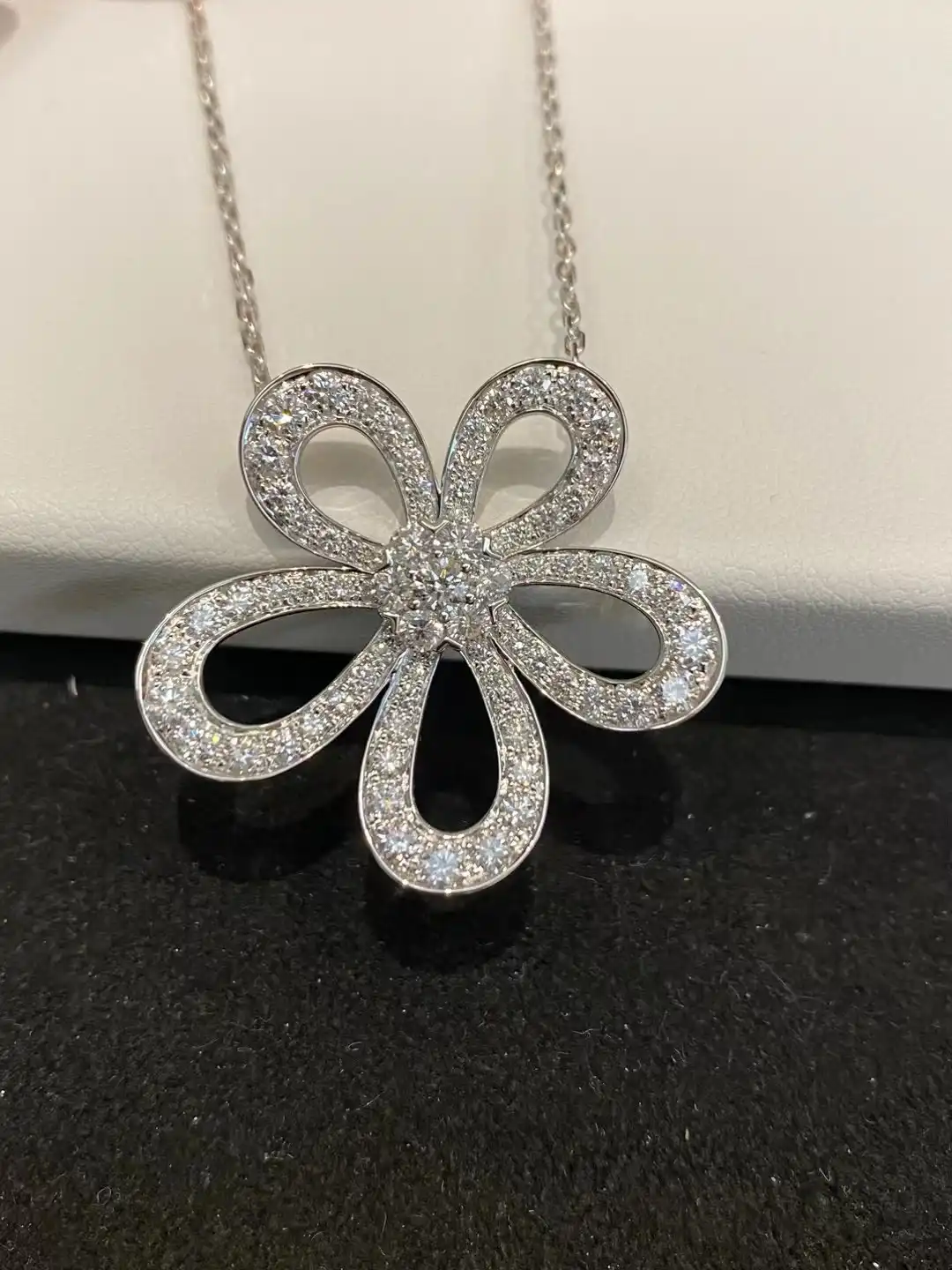 求婚钻戒定制图片展示