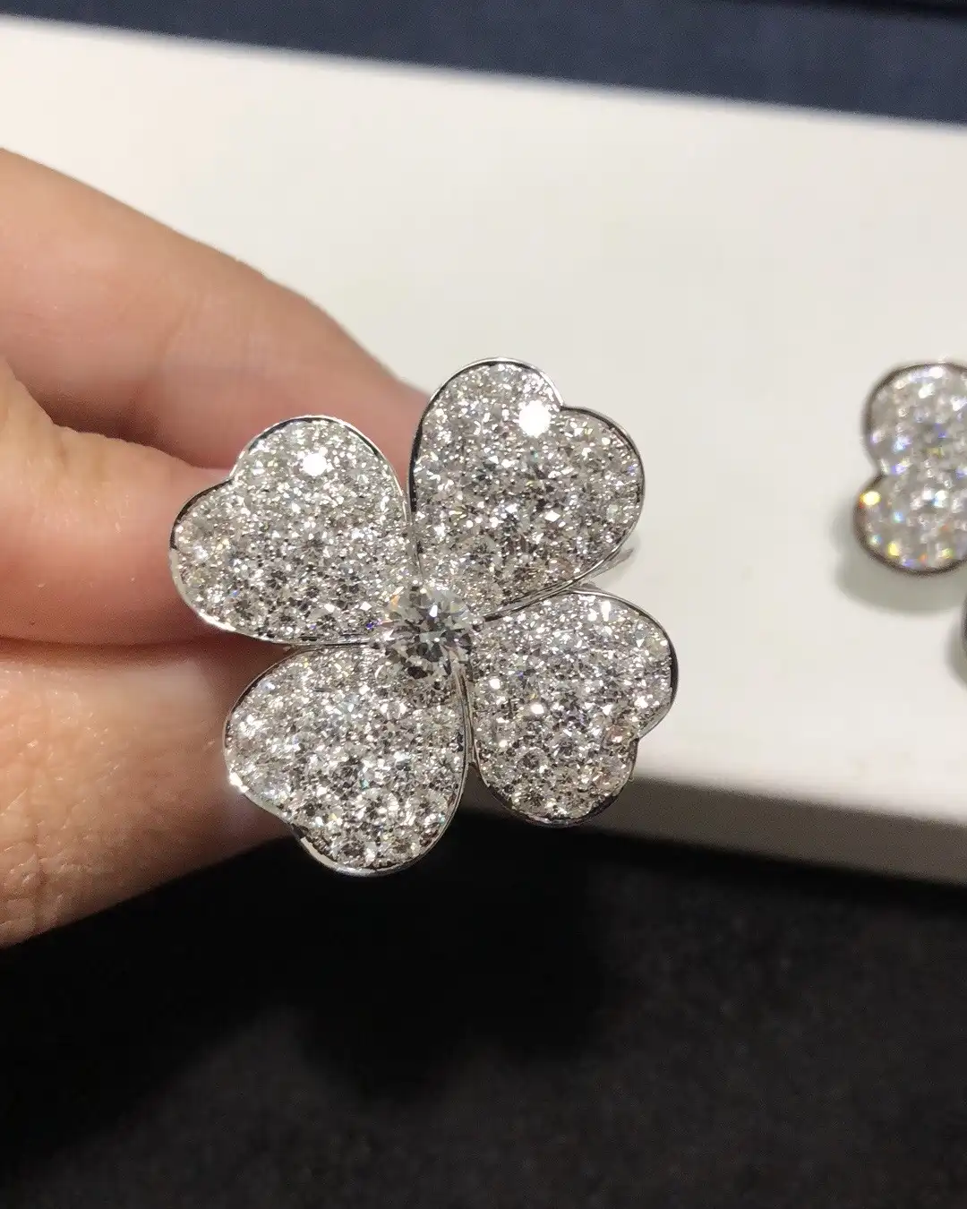 求婚钻戒定制图片展示