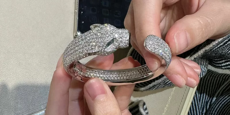 十年前1.8万买的钻戒，如今只能卖180元，贬值99%