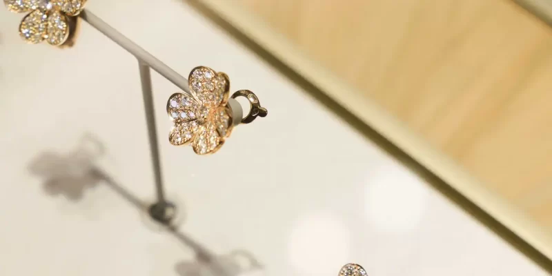 婚戒选购攻略：如何挑选寓意深远的结婚对戒提升幸福指数？