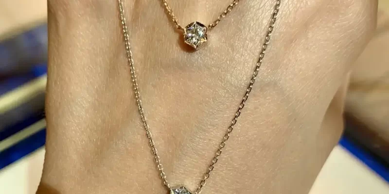 求婚必备！如何挑选完美求婚钻戒：款式、价格及购买指南