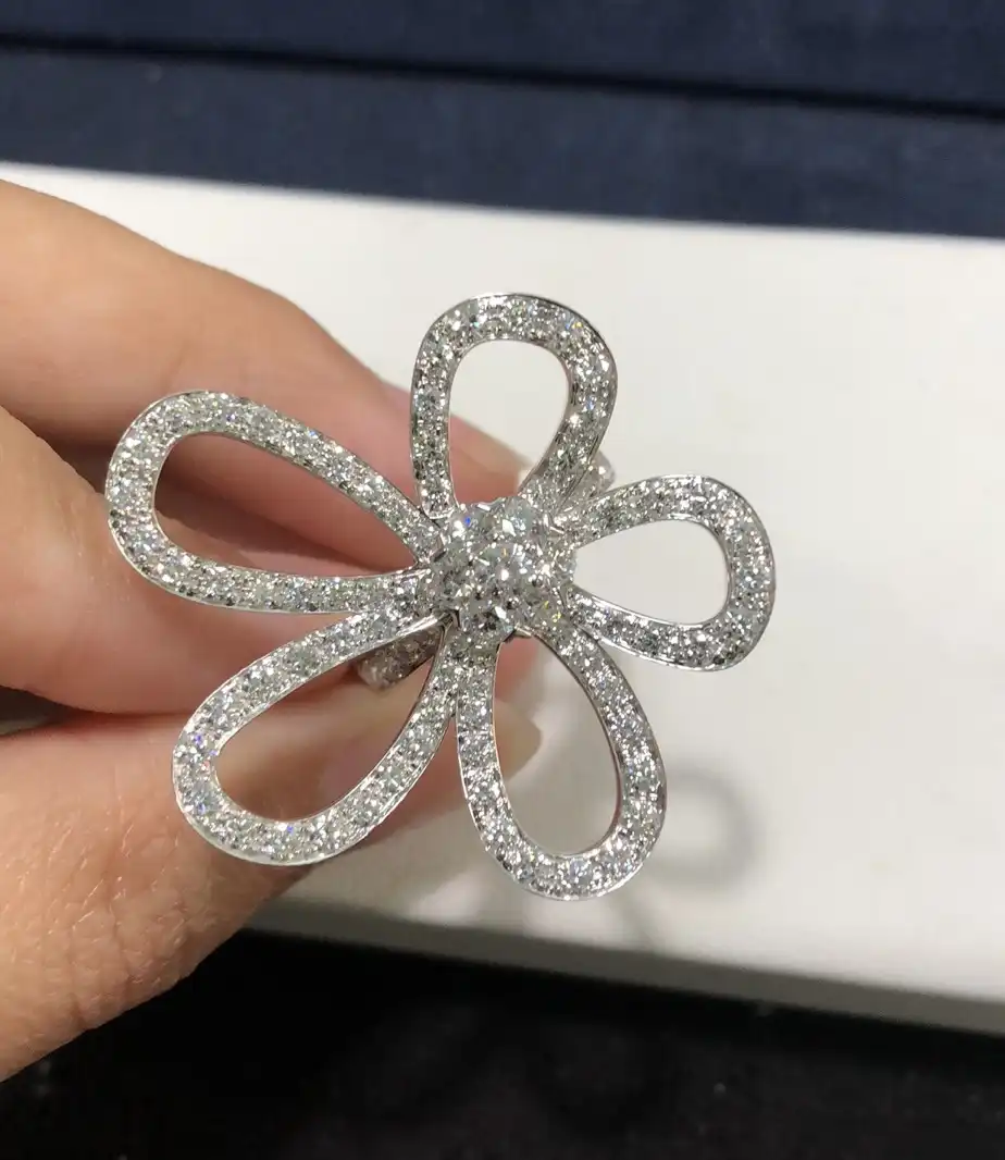 求婚钻戒定制图片展示