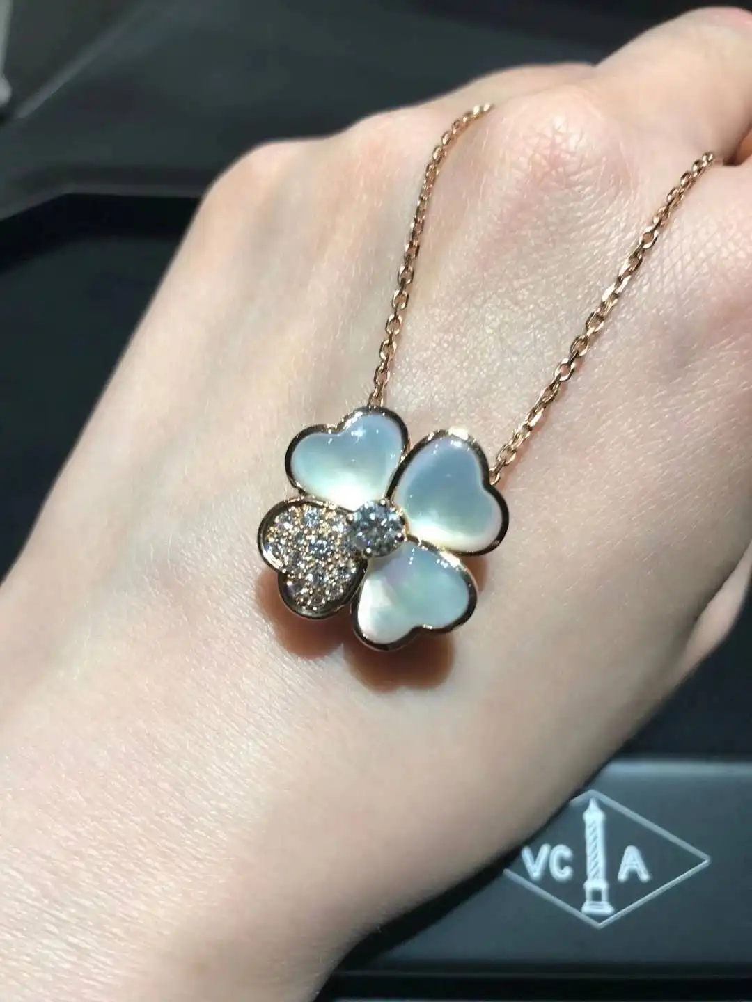 求婚钻戒定制图片展示