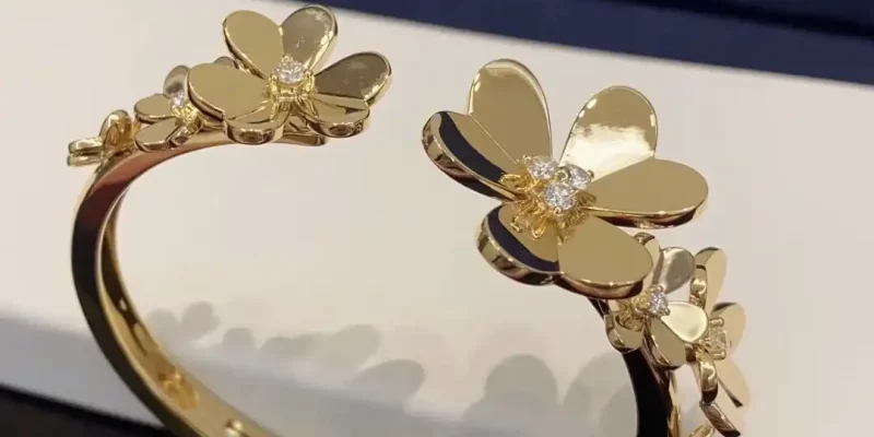 求婚钻戒选购攻略：挑选完美婚戒，让你的爱情更加闪耀！